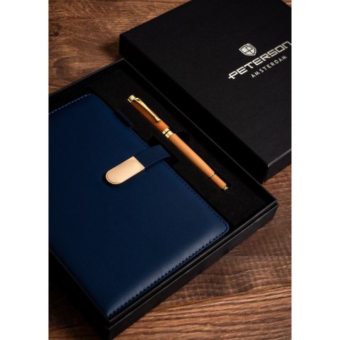 Zestaw prezentowy: elegancki, granatowy notes A5 w linie i długopis z czarnym wkładem - Peterson Zestaw prezentowy: elegancki, granatowy notes A5 w linie i długopis z czarnym wkładem - Peterson