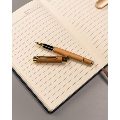 Zestaw prezentowy: szary notes A5 i długopis z czarnym wkładem - Peterson Zestaw prezentowy: szary notes A5 i długopis z czarnym wkładem - Peterson