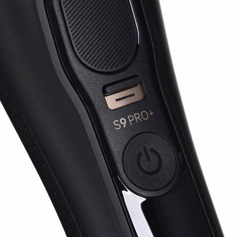 Golarka Braun 9 PRO 9590CC +baza i nasadka Comfort Golarka Braun 9 PRO 9590CC +baza i nasadka Comfort