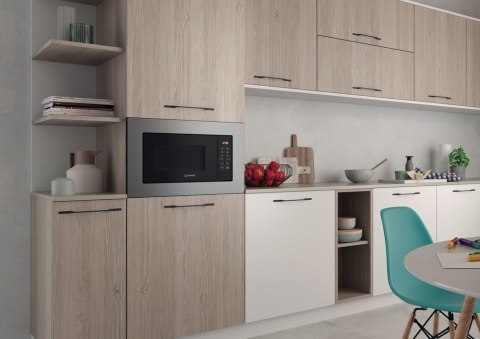Kuchenka mikrofalowa INDESIT MWI 120 GX Kuchenka mikrofalowa INDESIT MWI 120 GX