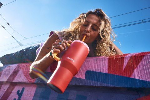 Kubek termiczny z teleskopową słomką Kambukka Rio Tumbler 950ml Pink Papaya Kubek termiczny z teleskopową słomką Kambukka Rio Tumbler 950ml Pink Papaya