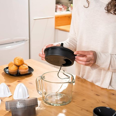 Wyciskarka do cytrusów Black+Decker BXCJ30E (30W) Wyciskarka do cytrusów Black+Decker BXCJ30E (30W)