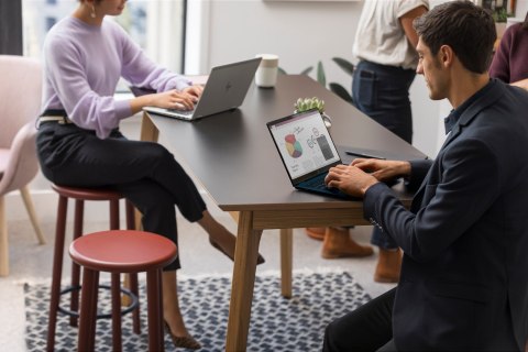 HP EliteBook 865 G10 Ryzen 7 Pro 7840U 16"WUXGA AG 400nits AG 16GB DDR5 SSD512GB Radeon 780M 76Wh W11Pro 3Y OnSite HP EliteBook 865 G10 Ryzen 7 Pro 7840U 16"WUXGA AG 400nits AG 16GB DDR5 SSD512GB Radeon 780M 76Wh W11Pro 3Y OnSite