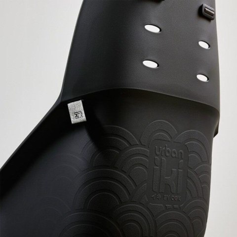 URBAN IKI Tylny fotelik U-me Easyfix NA BAGAŻNIK kolor BLACK/BLACK URBAN IKI Tylny fotelik U-me Easyfix NA BAGAŻNIK kolor BLACK/BLACK