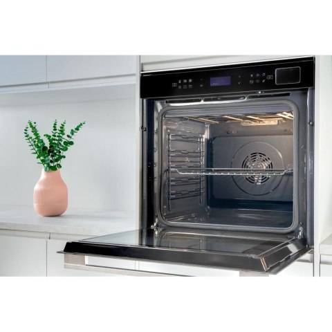 Piekarnik WHIRLPOOL W7 OS4 4S1 P BL Piekarnik WHIRLPOOL W7 OS4 4S1 P BL