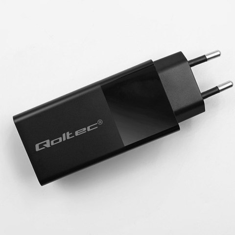 QOLTEC ŁADOWARKA GAN POWER PRO | 1XUSB-C | 1XUSB | 100W | 5-20V | 1.5-5A | PD | CZARNA QOLTEC ŁADOWARKA GAN POWER PRO | 1XUSB-C | 1XUSB | 100W | 5-20V | 1.5-5A | PD | CZARNA