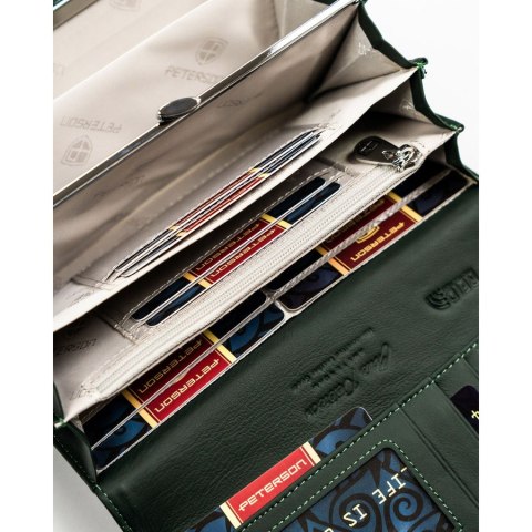 Elegancki, zielony, lakierowany portfel damski z kwiatowym wzorem RFID STOP Peterson Elegancki, zielony, lakierowany portfel damski z kwiatowym wzorem RFID STOP Peterson