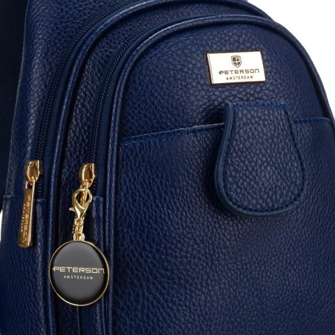 Mała miejska saszetka damska na ramię lub przez ramię crossbody granatowa ze złotymi okuciami eko skóra Peterson Mała miejska saszetka damska na ramię lub przez ramię crossbody granatowa ze złotymi okuciami eko skóra Peterson