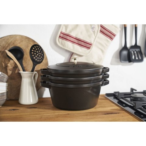 Zestaw 3 naczyń żeliwnych z pokrywką STAUB 40508-386-0 - czarny 24 cm Zestaw 3 naczyń żeliwnych z pokrywką STAUB 40508-386-0 - czarny 24 cm