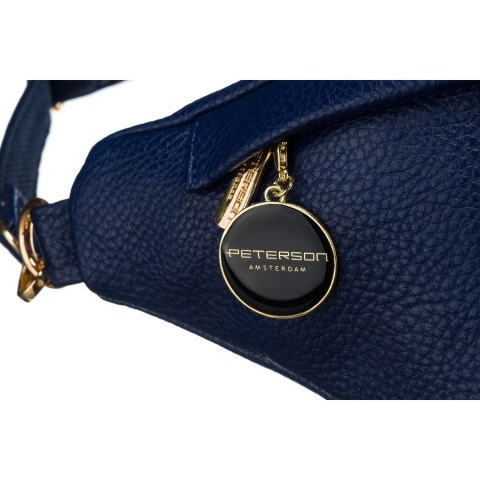 Granatowa sportowa nerka damska ze skóry ekologicznej saszetka na biodra lub na ramię crossbody Peterson Granatowa sportowa nerka damska ze skóry ekologicznej saszetka na biodra lub na ramię crossbody Peterson