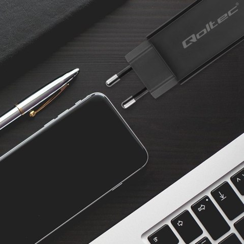 QOLTEC ŁADOWARKA SIECIOWA 65W GAN | 5-20V | 3-3.25A | USB 3.1 QOLTEC ŁADOWARKA SIECIOWA 65W GAN | 5-20V | 3-3.25A | USB 3.1