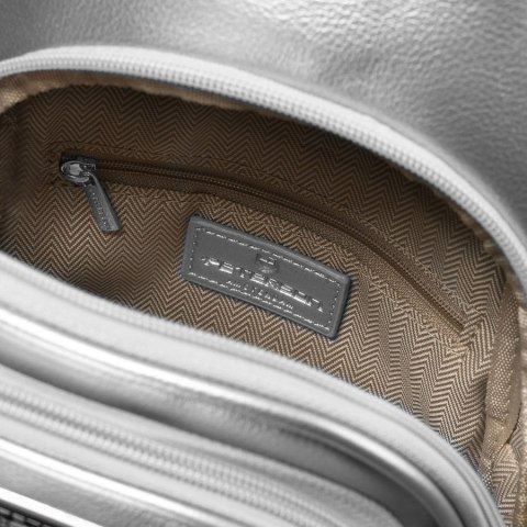 Modna srebrna saszetka damska z eko skóry nerka na ramię crossbody Peterson Modna srebrna saszetka damska z eko skóry nerka na ramię crossbody Peterson