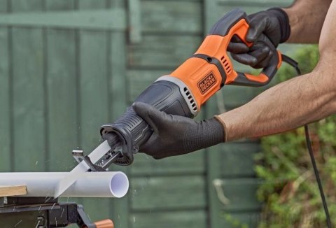 Black&Decker BES301K-QS 750W Corded Reciprocating Saw with Kit Box Black&Decker BES301K-QS 750W Corded Reciprocating Saw with Kit Box