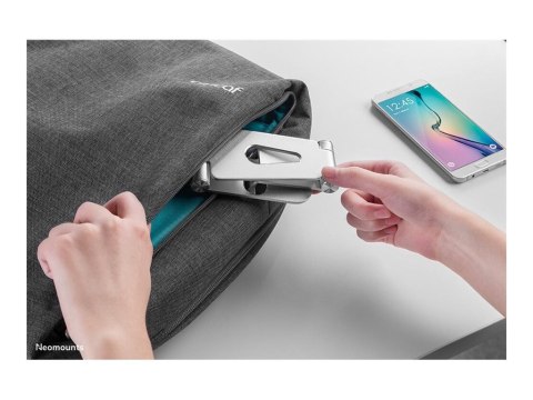 Neomounts DS10-160SL1 Phone stand up to 7" - foldable - universal - silver Neomounts DS10-160SL1 Phone stand up to 7" - foldable - universal - silver