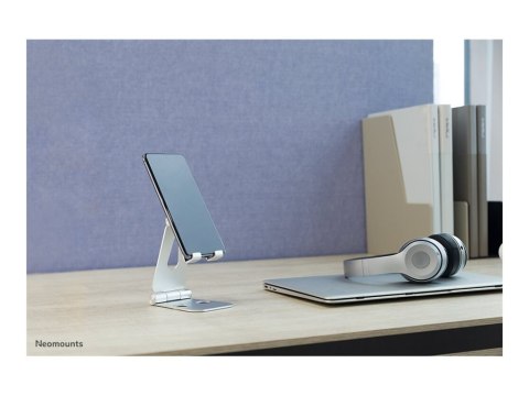 Neomounts DS10-160SL1 Phone stand up to 7" - foldable - universal - silver Neomounts DS10-160SL1 Phone stand up to 7" - foldable - universal - silver