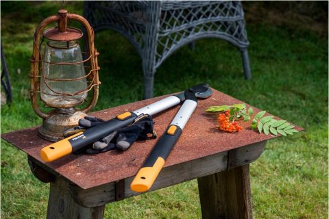 Fiskars SmartFit Telescopic Lopper L86 Telescopic Lopper Fiskars SmartFit Telescopic Lopper L86 Telescopic Lopper