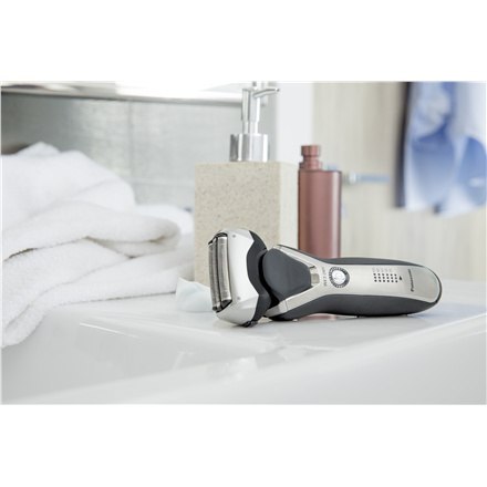 Panasonic | Shaver | ES-RT67-S503 | Wet & Dry | Li-Ion | Black/ silver Panasonic | Shaver | ES-RT67-S503 | Wet & Dry | Li-Ion | Black/ silver