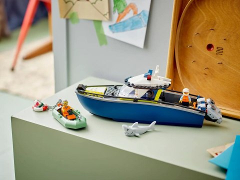 LEGO CITY 60456 POLICE BOAT CHASE LEGO CITY 60456 POLICE BOAT CHASE
