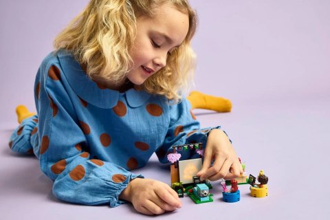 LEGO FRIENDS 42642 FRIENDSHIP MOVIE NIGHT LEGO FRIENDS 42642 FRIENDSHIP MOVIE NIGHT