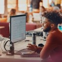 Poly Zestaw słuchawkowy Voyager Focus 2 z certyfikatem Microsoft Teams USB-C-C + przejściówka USB-C/A 9T9J4AA#AC3