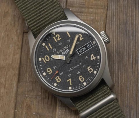 ZEGAREK MĘSKI SEIKO SRPJ85K1+ BOX ZEGAREK MĘSKI SEIKO SRPJ85K1+ BOX