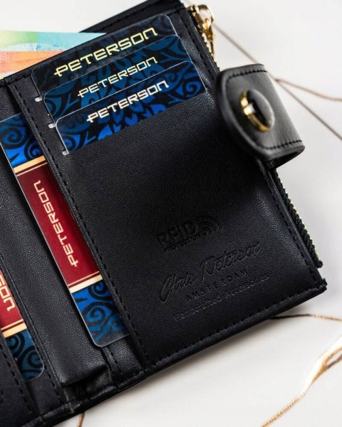 Stylowy, średni portfel damski ze skóry ekologicznej - Peterson Stylowy, średni portfel damski ze skóry ekologicznej - Peterson