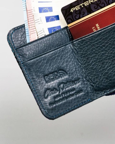 Mały, skórzany portfel damski z systemem RFID - Peterson Mały, skórzany portfel damski z systemem RFID - Peterson