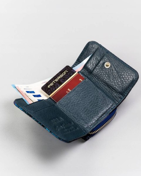 Mały, skórzany portfel damski z systemem RFID - Peterson Mały, skórzany portfel damski z systemem RFID - Peterson