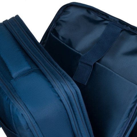 Plecak podróżny wykonany z cordury w granatowym kolorze, wyposażony w port USB - Peterson Plecak podróżny wykonany z cordury w granatowym kolorze, wyposażony w port USB - Peterson