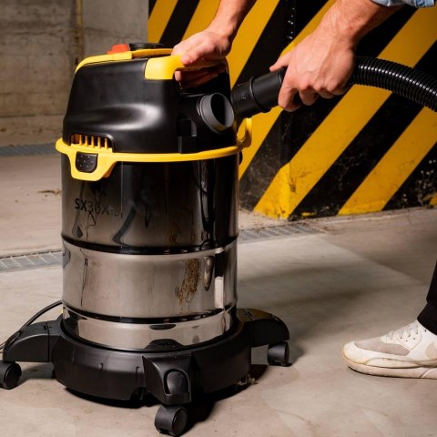 Odkurzacz przemysłowy STANLEY Wet&Dry SXVC30XTDE (1600W; kolor czarny) Odkurzacz przemysłowy STANLEY Wet&Dry SXVC30XTDE (1600W; kolor czarny)