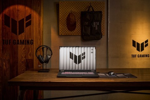 ASUS TUF Gaming A18 FA808UM-S9058 Ryzen 7 260 18.0" 2.5K 240Hz IPS-level 500nits AG 16GB DDR5 5600 SSD512 GeForce RTX 5060 8GB W